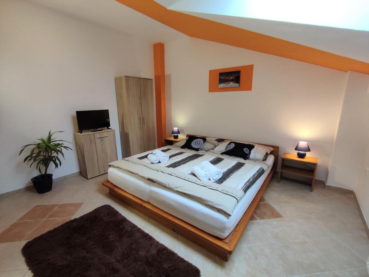 Hotel 28 Jaroměř Extérieur photo