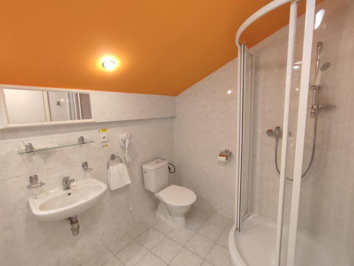 Hotel 28 Jaroměř Extérieur photo